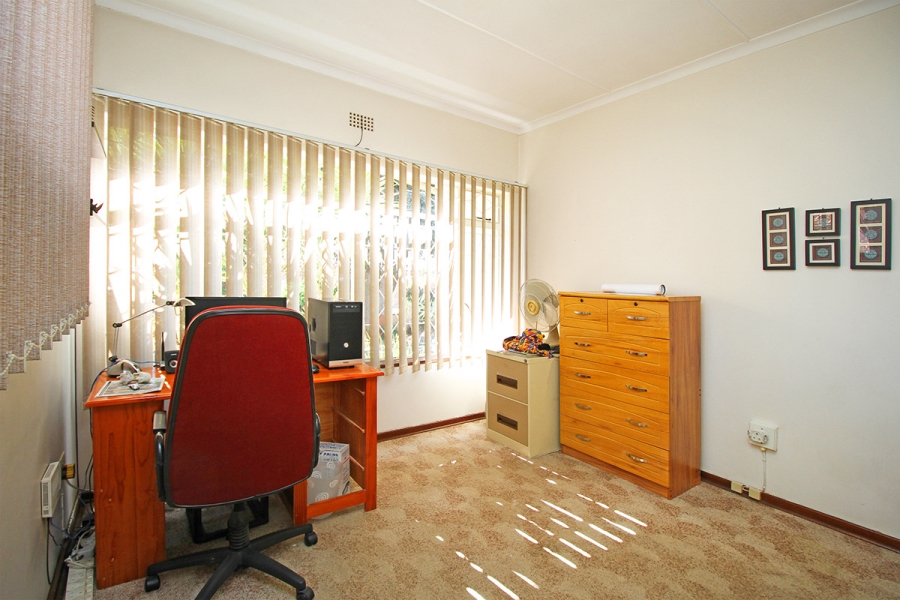 6 Bedroom Property for Sale in Kensington Gauteng
