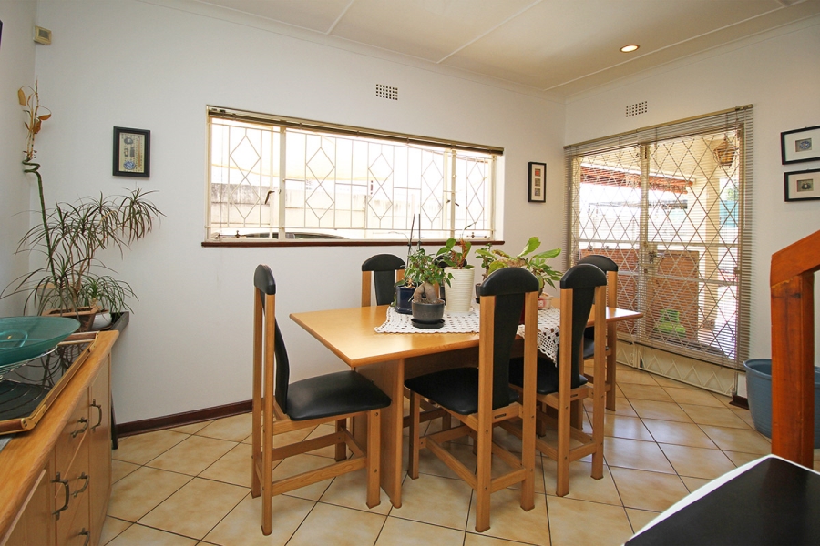 6 Bedroom Property for Sale in Kensington Gauteng