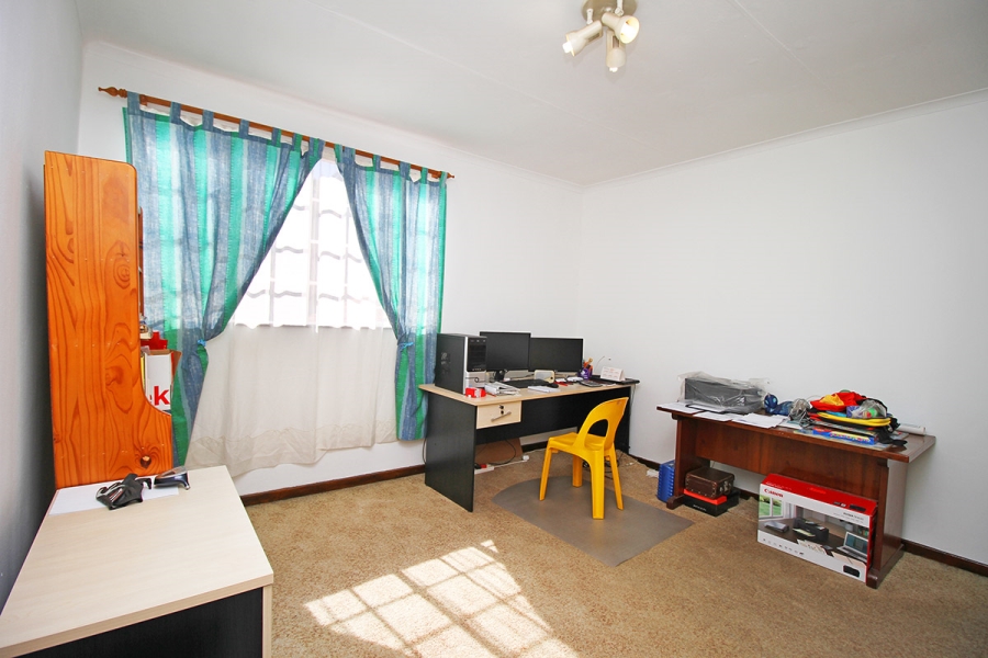 6 Bedroom Property for Sale in Kensington Gauteng