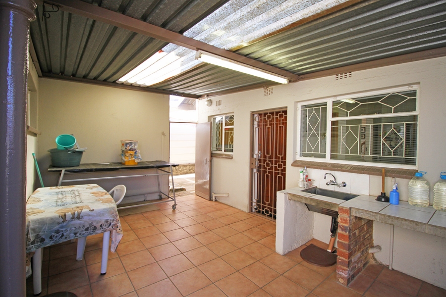 6 Bedroom Property for Sale in Kensington Gauteng