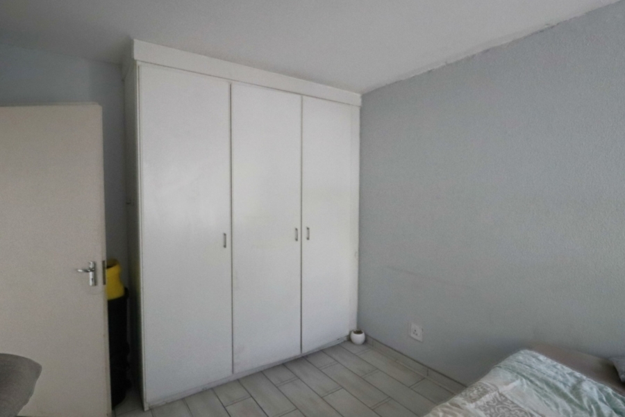 To Let 2 Bedroom Property for Rent in Bryanston Gauteng