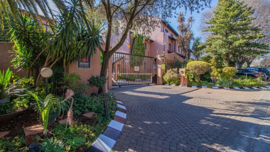 2 Bedroom Property for Sale in Buurendal Gauteng