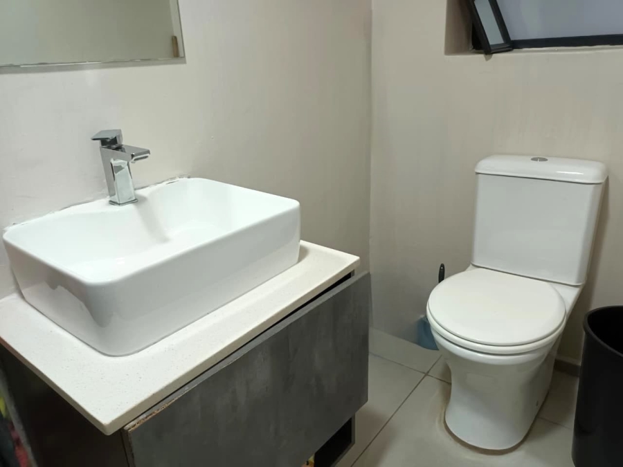 To Let 1 Bedroom Property for Rent in Menlo Park Gauteng