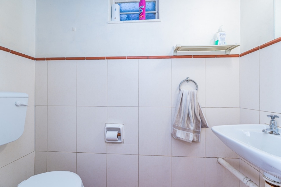 2 Bedroom Property for Sale in Florida Park Gauteng