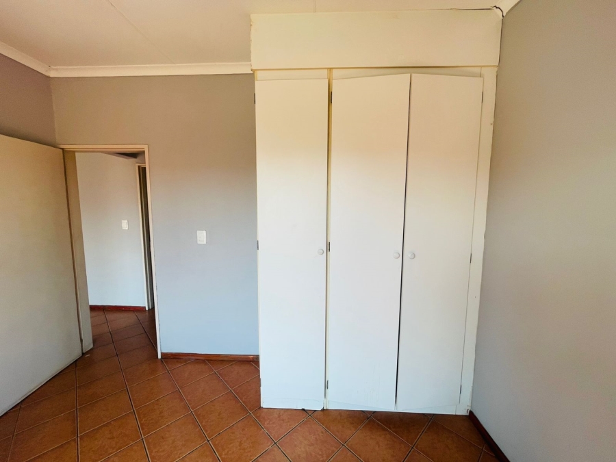 To Let 2 Bedroom Property for Rent in Terenure Gauteng