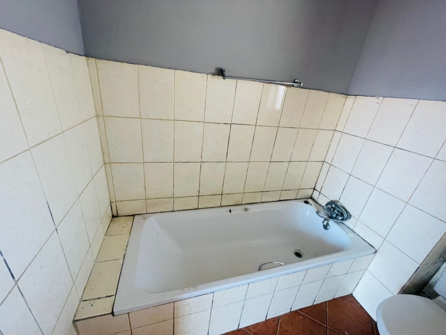 To Let 2 Bedroom Property for Rent in Terenure Gauteng