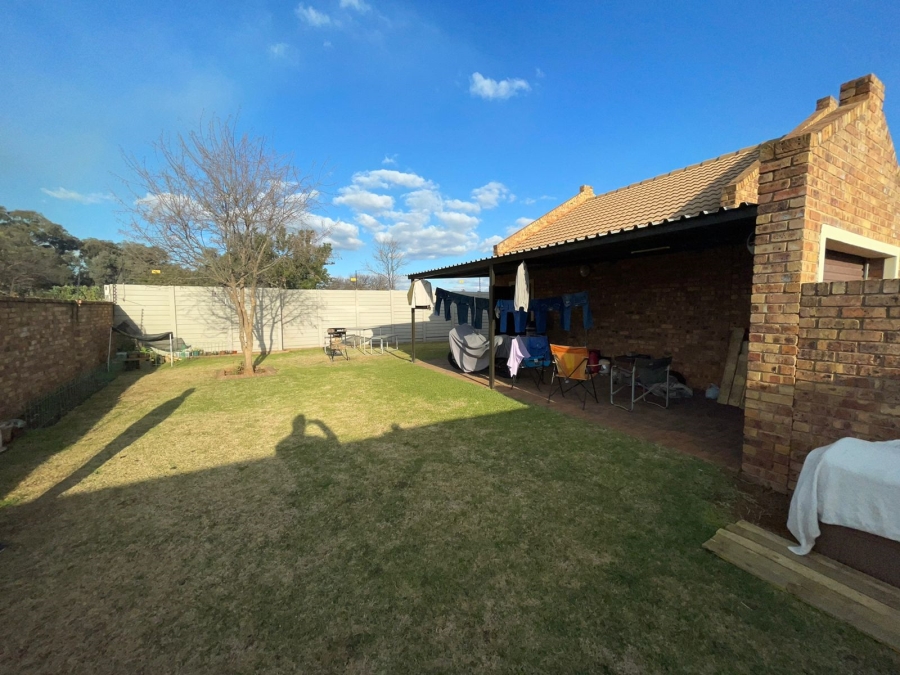 To Let 3 Bedroom Property for Rent in Rand Collieries Gauteng