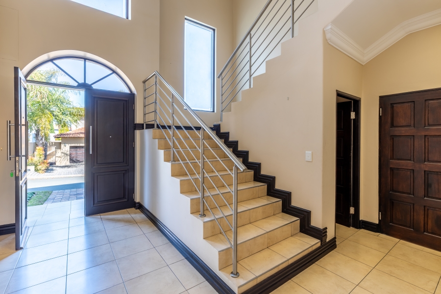 To Let 4 Bedroom Property for Rent in Dainfern Gauteng
