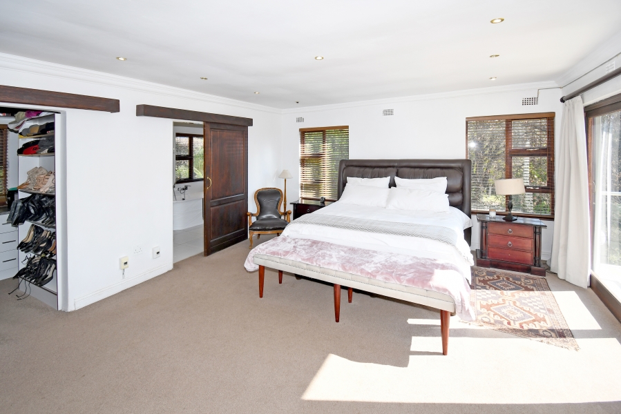 To Let 5 Bedroom Property for Rent in Valeriedene Gauteng