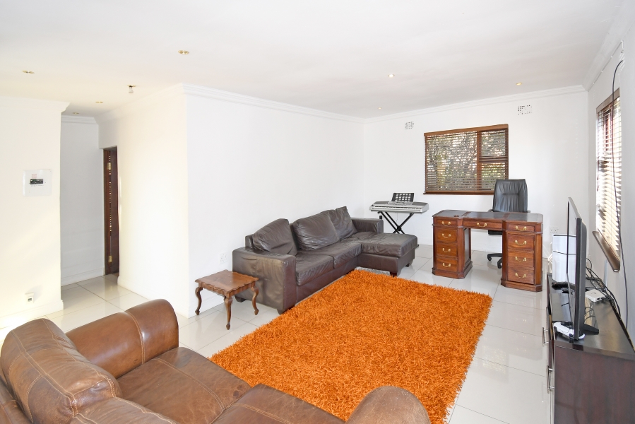 To Let 5 Bedroom Property for Rent in Valeriedene Gauteng