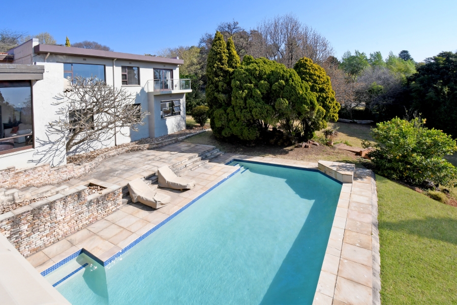 To Let 5 Bedroom Property for Rent in Valeriedene Gauteng