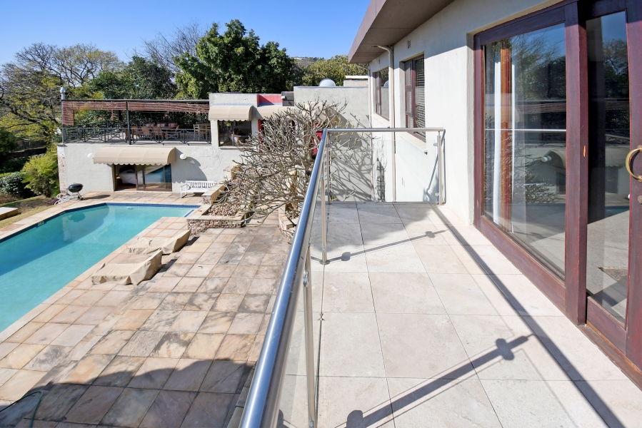 To Let 5 Bedroom Property for Rent in Valeriedene Gauteng