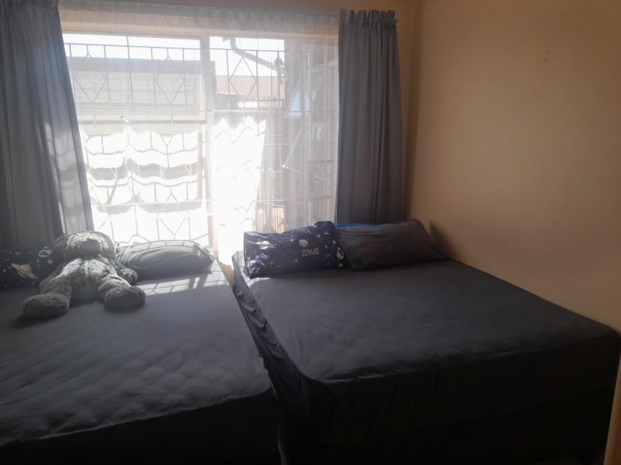 To Let 3 Bedroom Property for Rent in Randhart Gauteng
