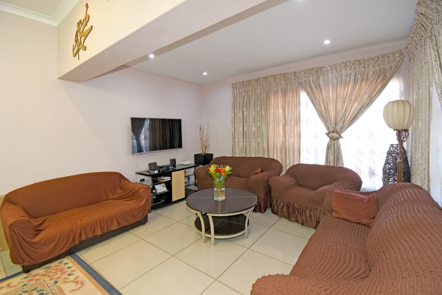 4 Bedroom Property for Sale in Crosby Gauteng