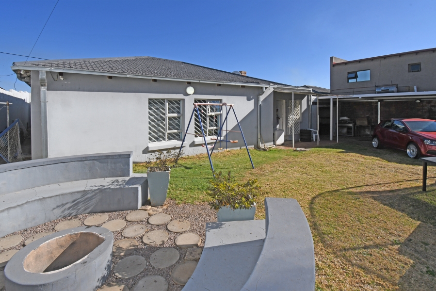 4 Bedroom Property for Sale in Crosby Gauteng