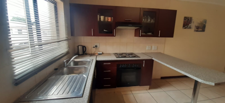 2 Bedroom Property for Sale in Kenleaf Gauteng