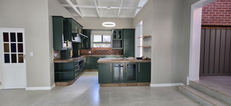 6 Bedroom Property for Sale in Midlands Estate Gauteng