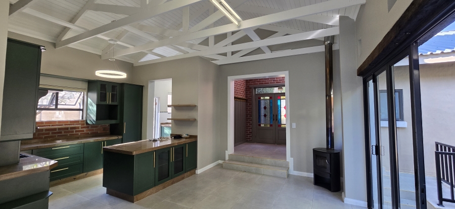 6 Bedroom Property for Sale in Midlands Estate Gauteng