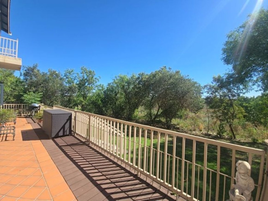 6 Bedroom Property for Sale in Midlands Estate Gauteng