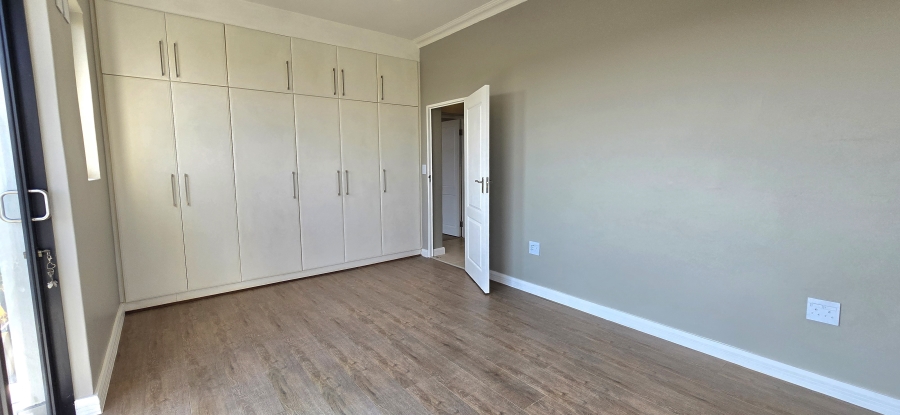 6 Bedroom Property for Sale in Midlands Estate Gauteng