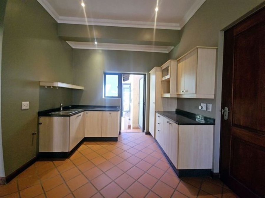 6 Bedroom Property for Sale in Midlands Estate Gauteng