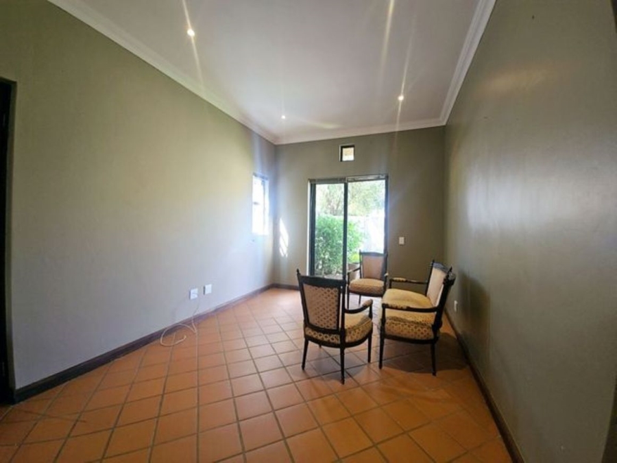 6 Bedroom Property for Sale in Midlands Estate Gauteng