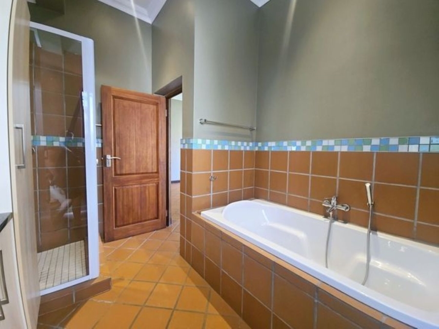 6 Bedroom Property for Sale in Midlands Estate Gauteng