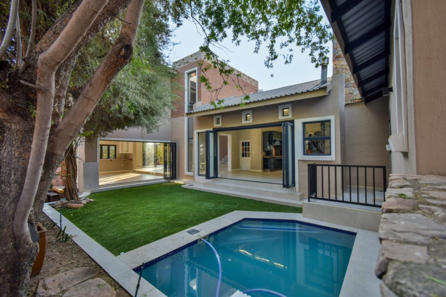 6 Bedroom Property for Sale in Midlands Estate Gauteng