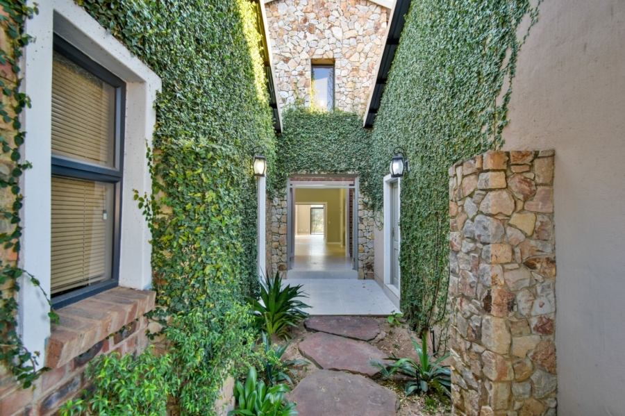 6 Bedroom Property for Sale in Midlands Estate Gauteng