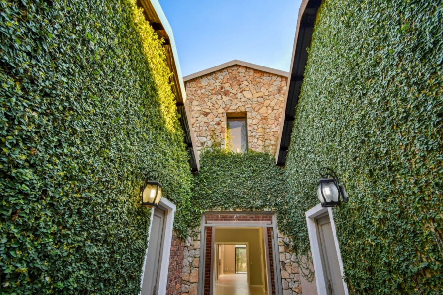 6 Bedroom Property for Sale in Midlands Estate Gauteng