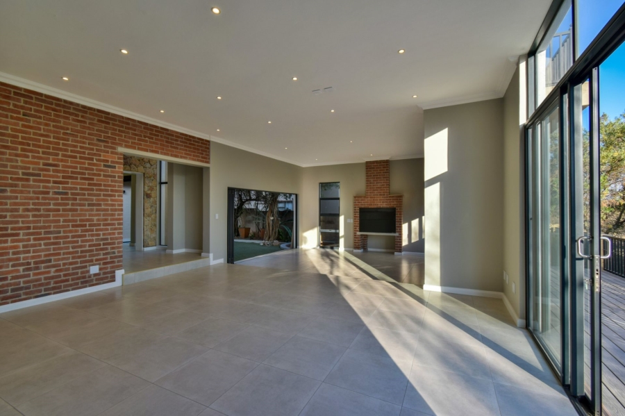6 Bedroom Property for Sale in Midlands Estate Gauteng