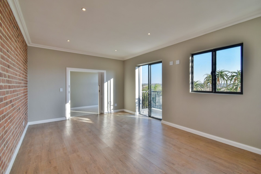 6 Bedroom Property for Sale in Midlands Estate Gauteng