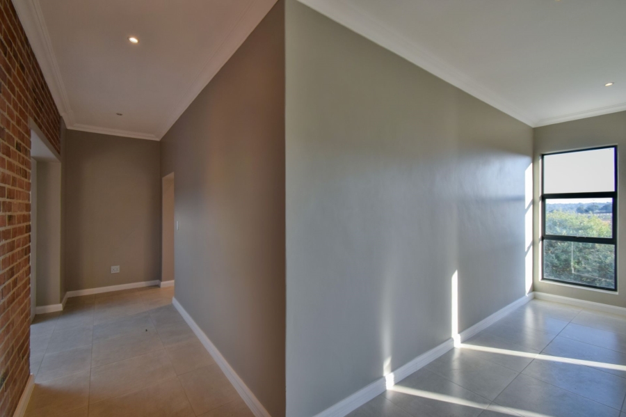 6 Bedroom Property for Sale in Midlands Estate Gauteng