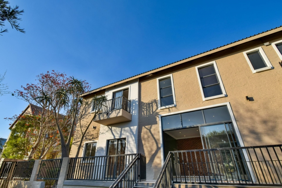 6 Bedroom Property for Sale in Midlands Estate Gauteng