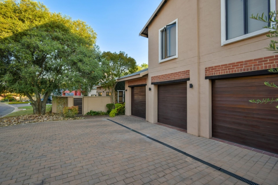 6 Bedroom Property for Sale in Midlands Estate Gauteng