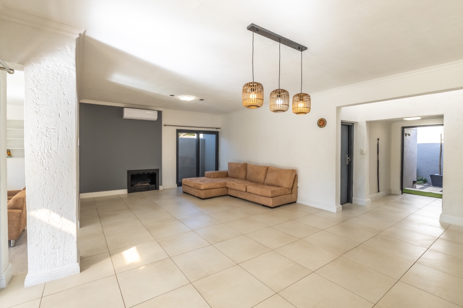 To Let 3 Bedroom Property for Rent in Cedar Lakes Gauteng
