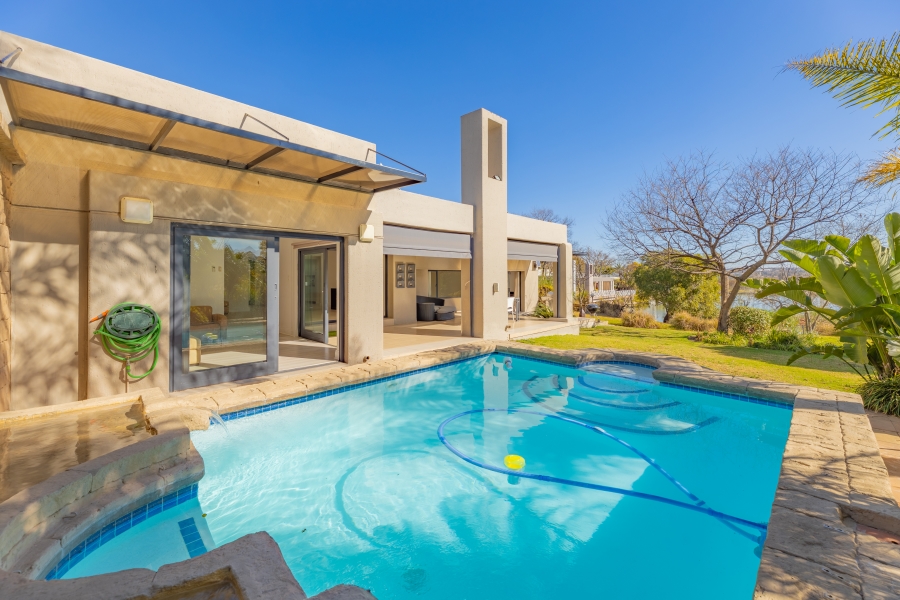 To Let 3 Bedroom Property for Rent in Cedar Lakes Gauteng