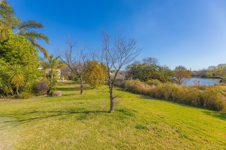 To Let 3 Bedroom Property for Rent in Cedar Lakes Gauteng