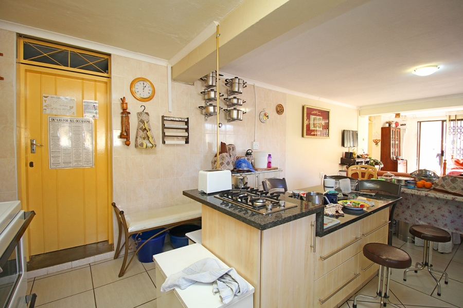 4 Bedroom Property for Sale in Cyrildene Gauteng