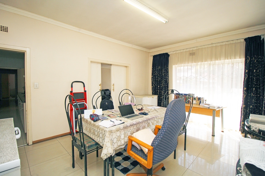 4 Bedroom Property for Sale in Cyrildene Gauteng