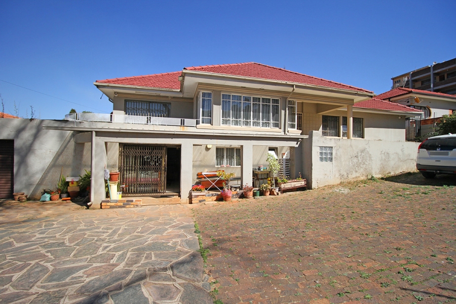 4 Bedroom Property for Sale in Cyrildene Gauteng