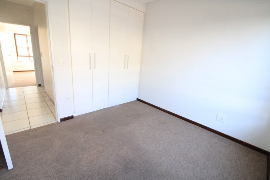 To Let 2 Bedroom Property for Rent in Lonehill Gauteng