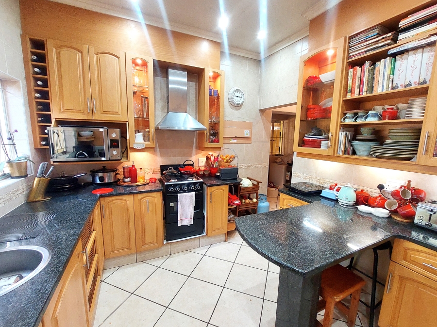 4 Bedroom Property for Sale in Hazelwood Gauteng