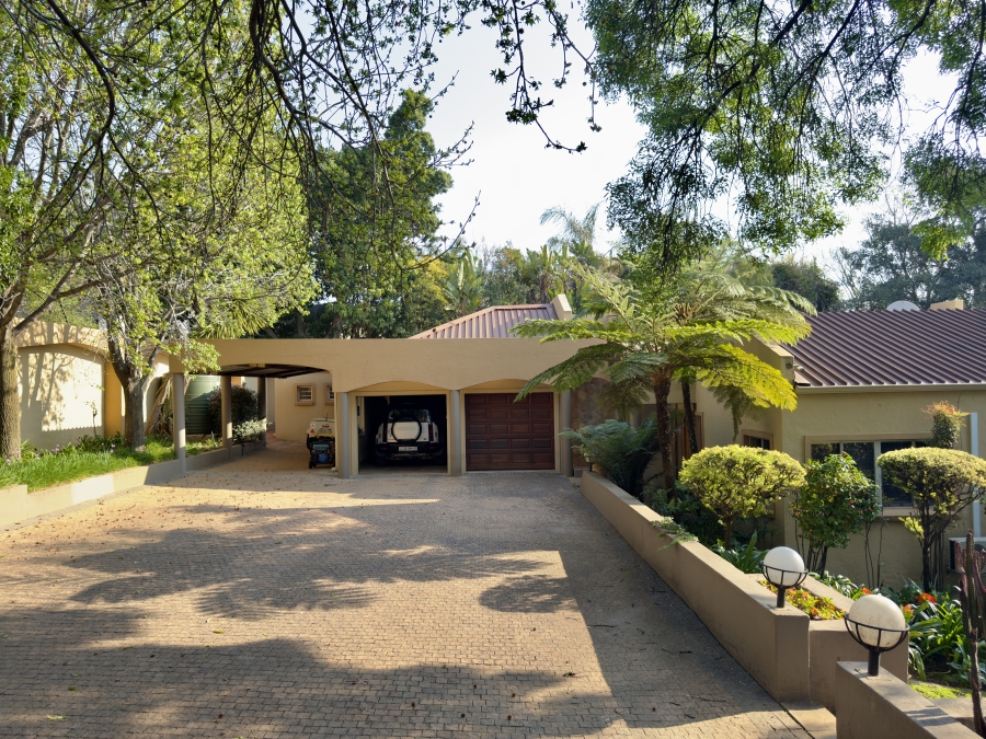 4 Bedroom Property for Sale in Waterkloof Ridge Gauteng
