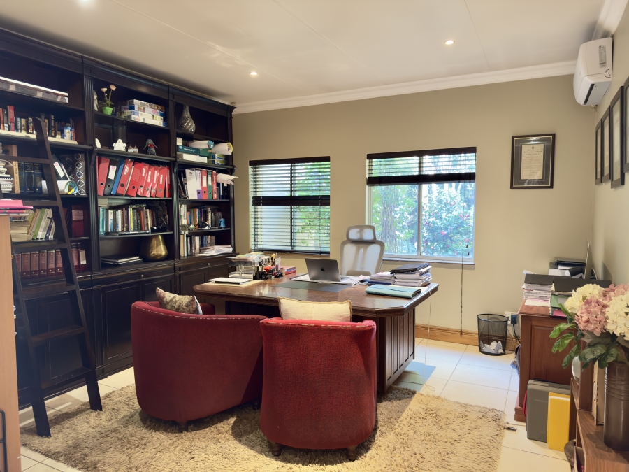 4 Bedroom Property for Sale in Waterkloof Ridge Gauteng