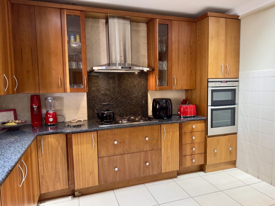 4 Bedroom Property for Sale in Waterkloof Ridge Gauteng