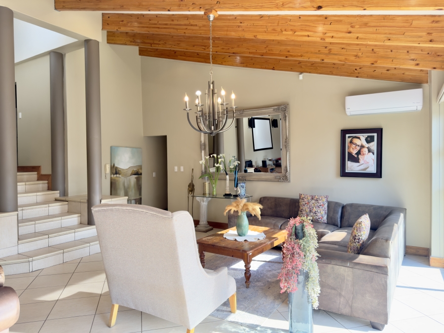 4 Bedroom Property for Sale in Waterkloof Ridge Gauteng