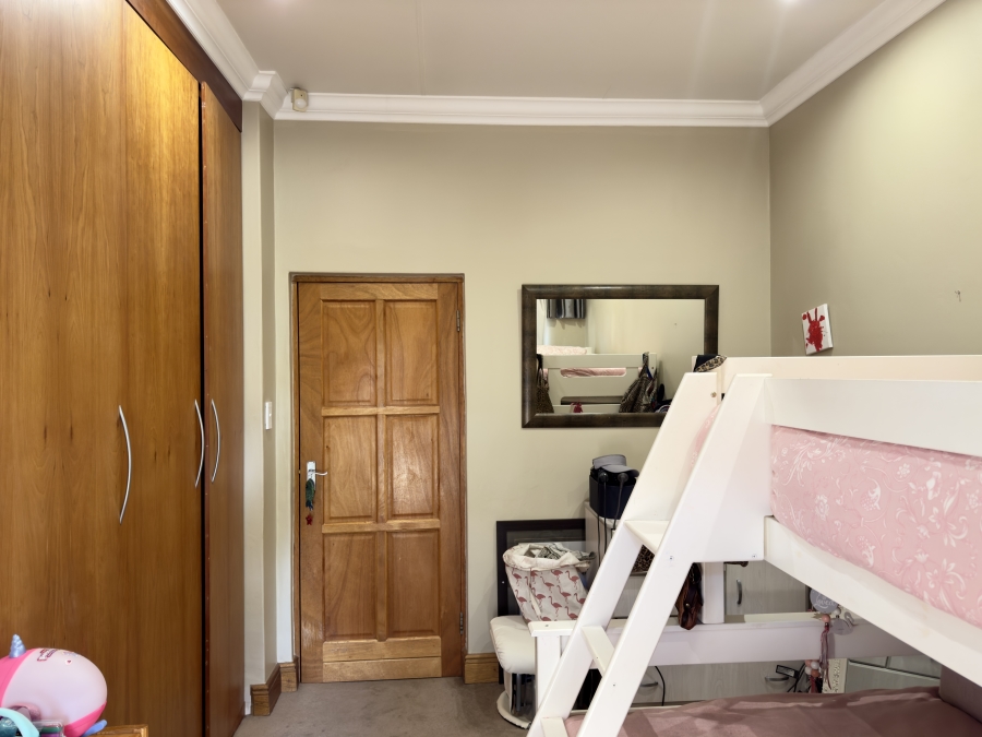 4 Bedroom Property for Sale in Waterkloof Ridge Gauteng