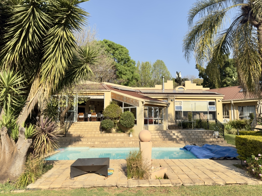 4 Bedroom Property for Sale in Waterkloof Ridge Gauteng