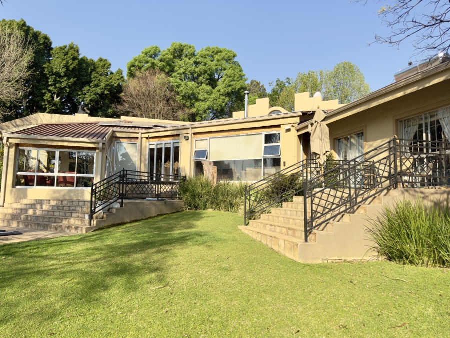 4 Bedroom Property for Sale in Waterkloof Ridge Gauteng